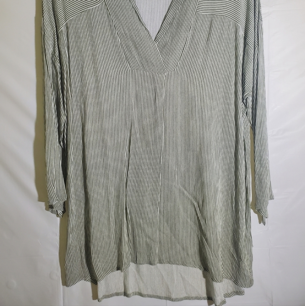 Tunic Blouse Large NEW - Picture 2 of 8